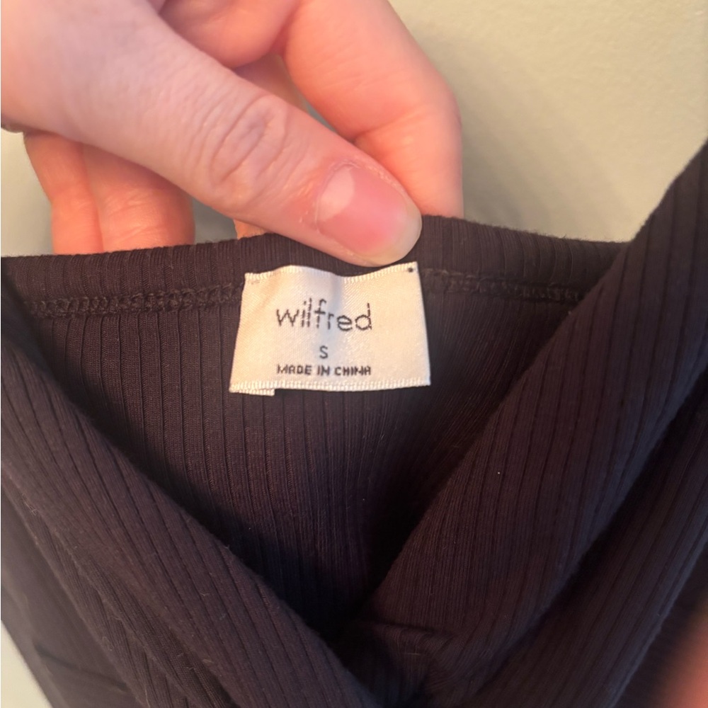 Wilfred black cropped Twist-Front Tank Top - Picture 2 of 3